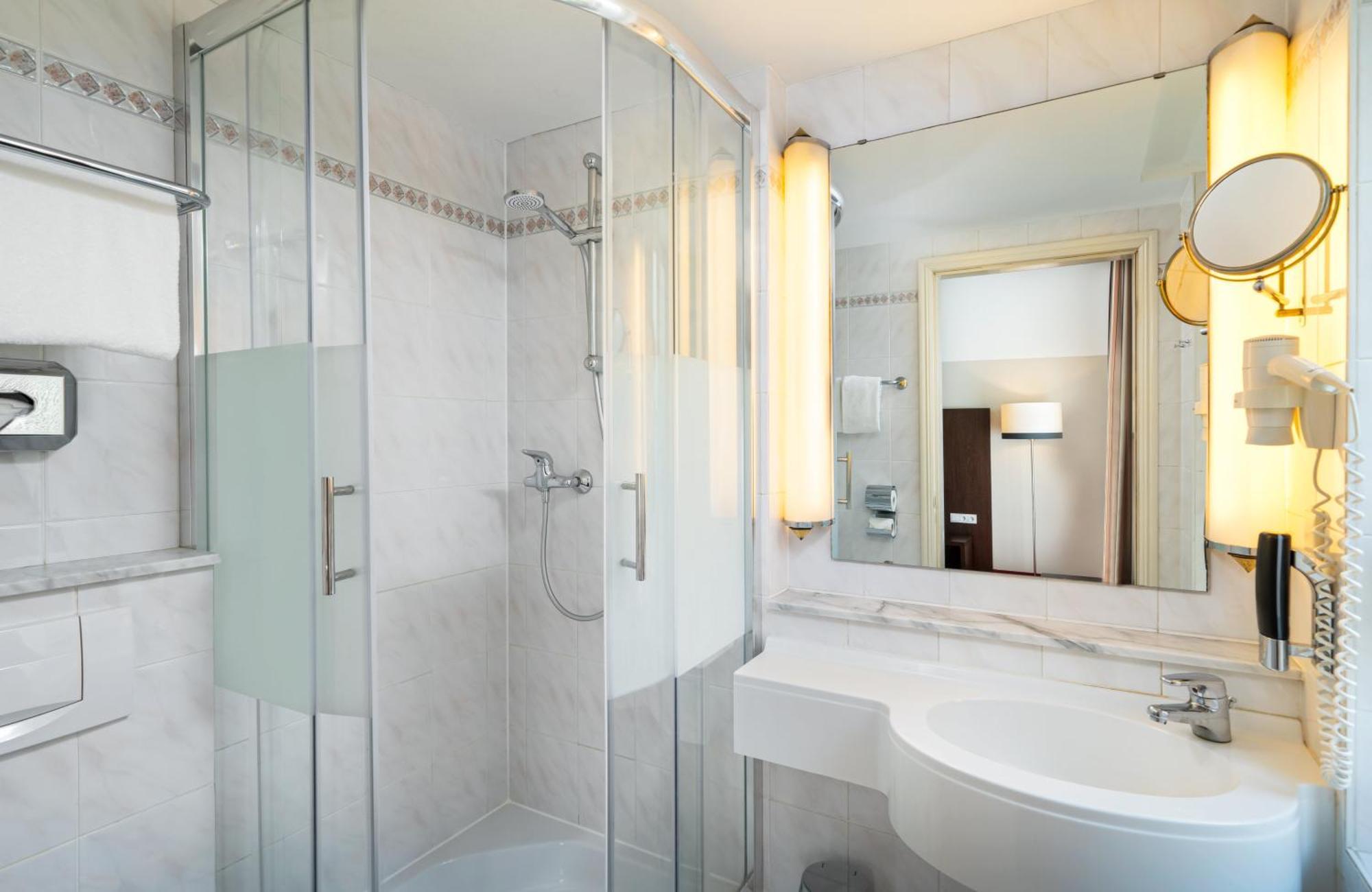 Leonardo Hotel Berlin Ku'Damm Ngoại thất bức ảnh